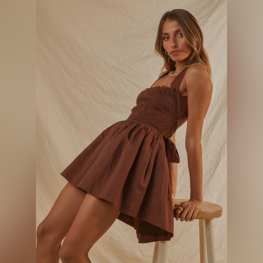 PEPPERMAYO “EUROPEAN TOWNS” LINEN MINI DRESS IN BROWN